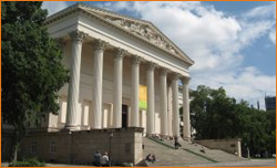 The National Museum is located in the inner city